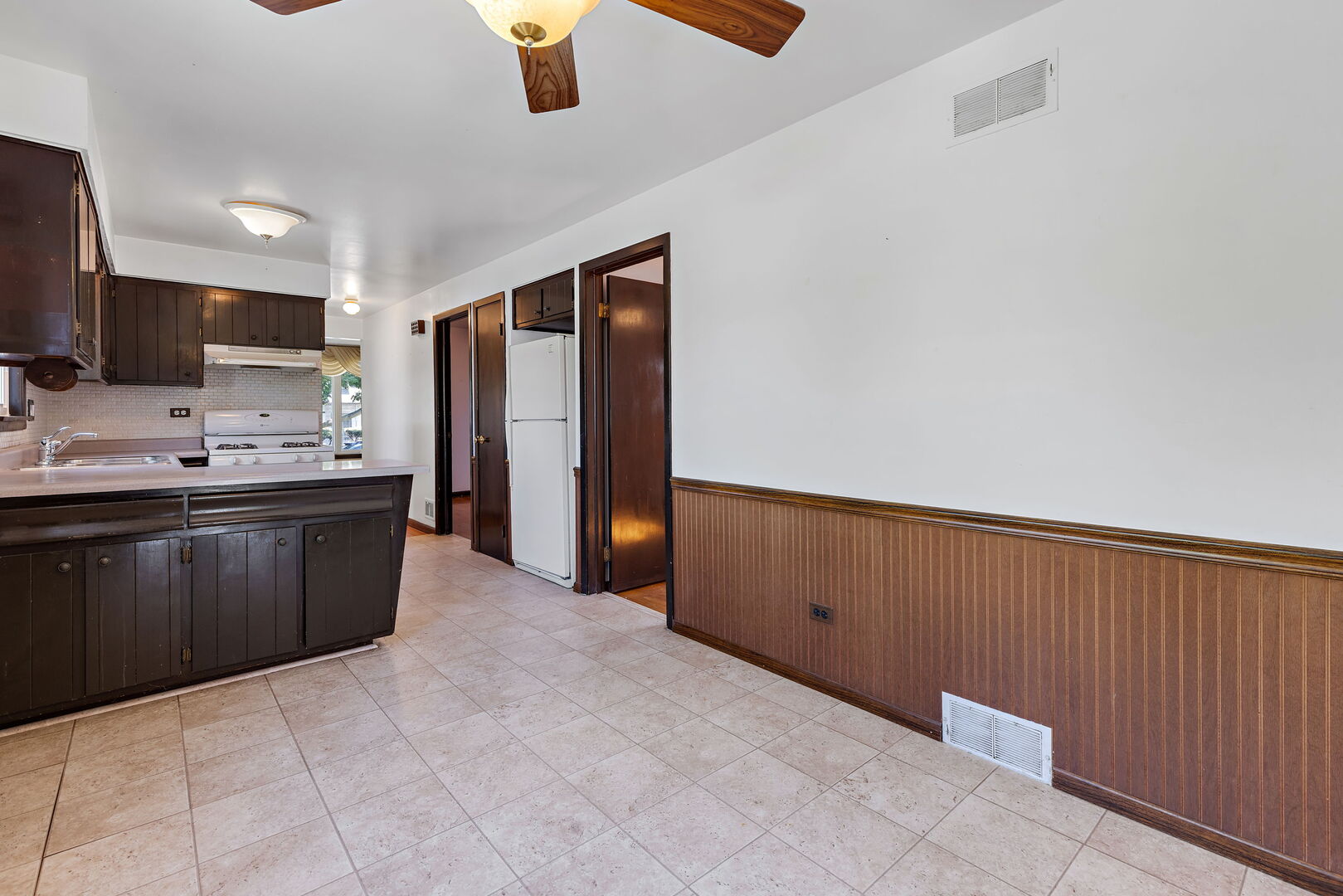 10800 S Avenue G, Chicago, IL 60617