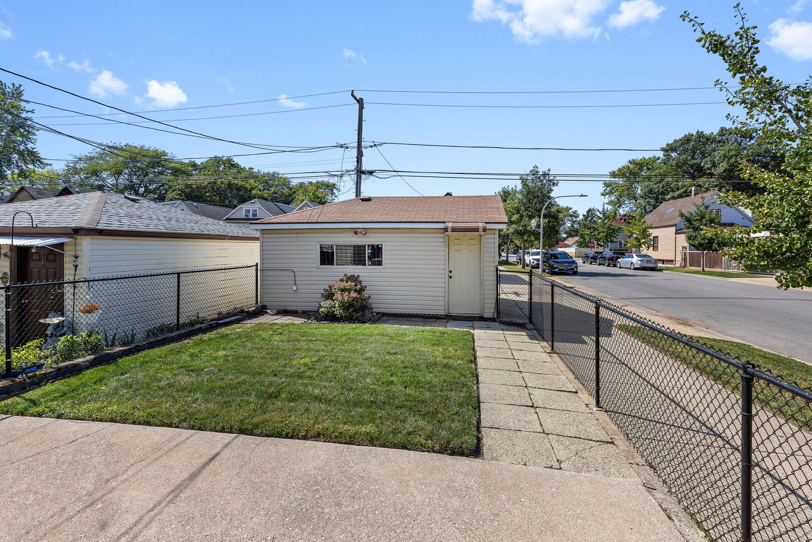 10800 S Avenue G, Chicago, IL 60617