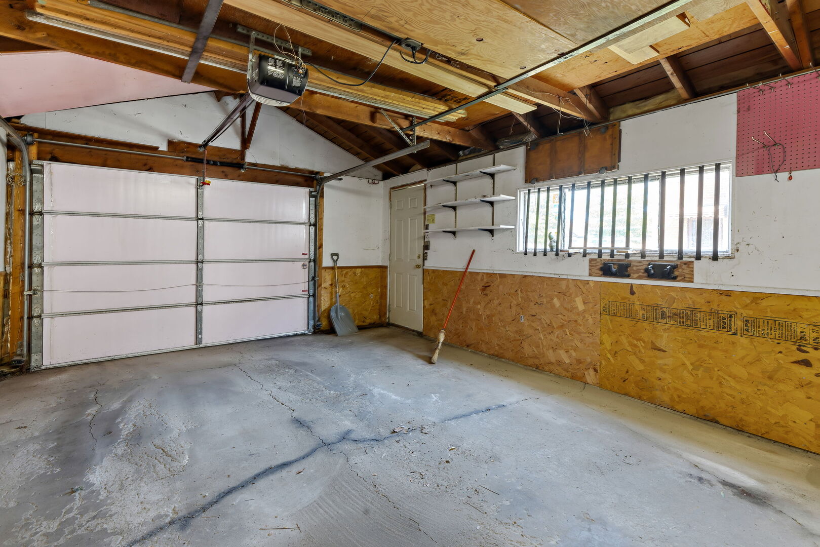 10800 S Avenue G, Chicago, IL 60617