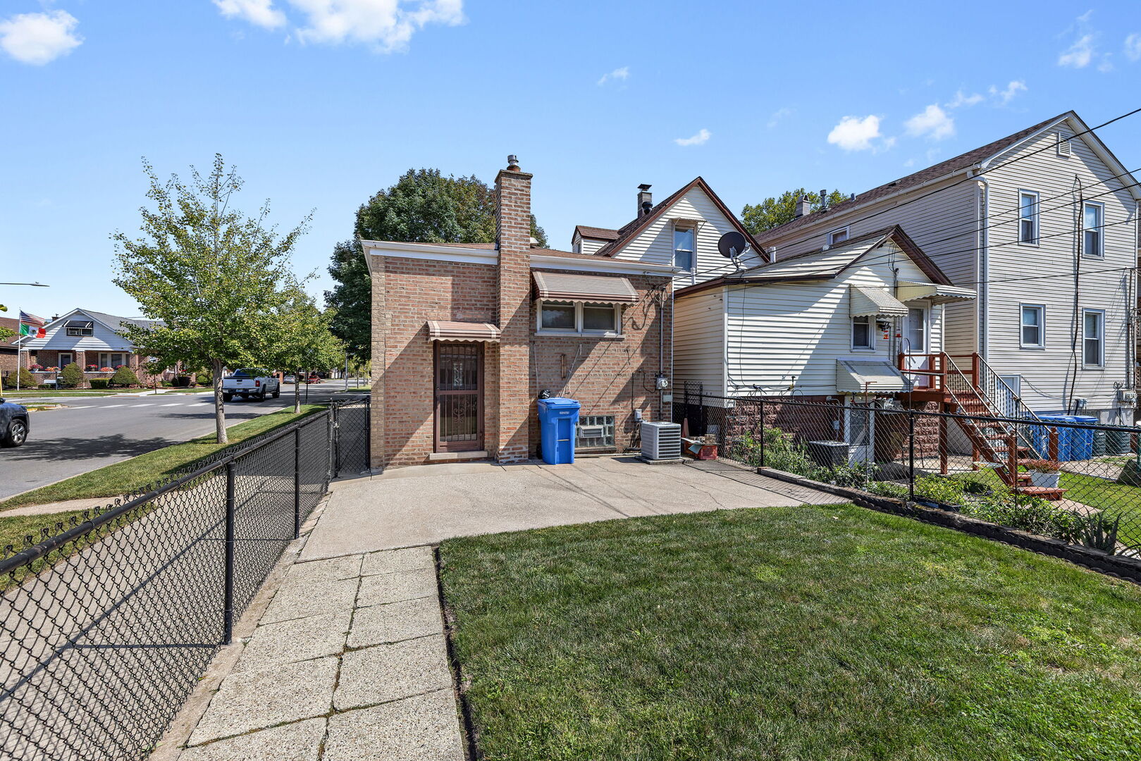 10800 S Avenue G, Chicago, IL 60617