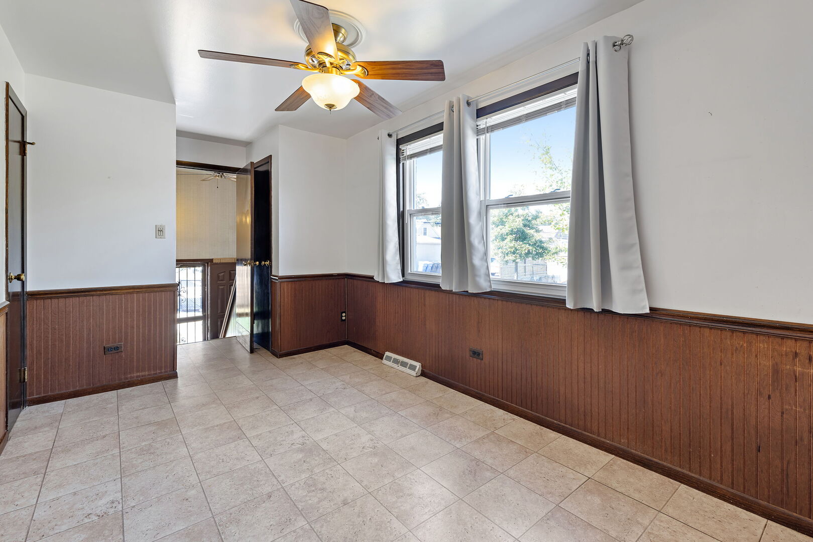 10800 S Avenue G, Chicago, IL 60617