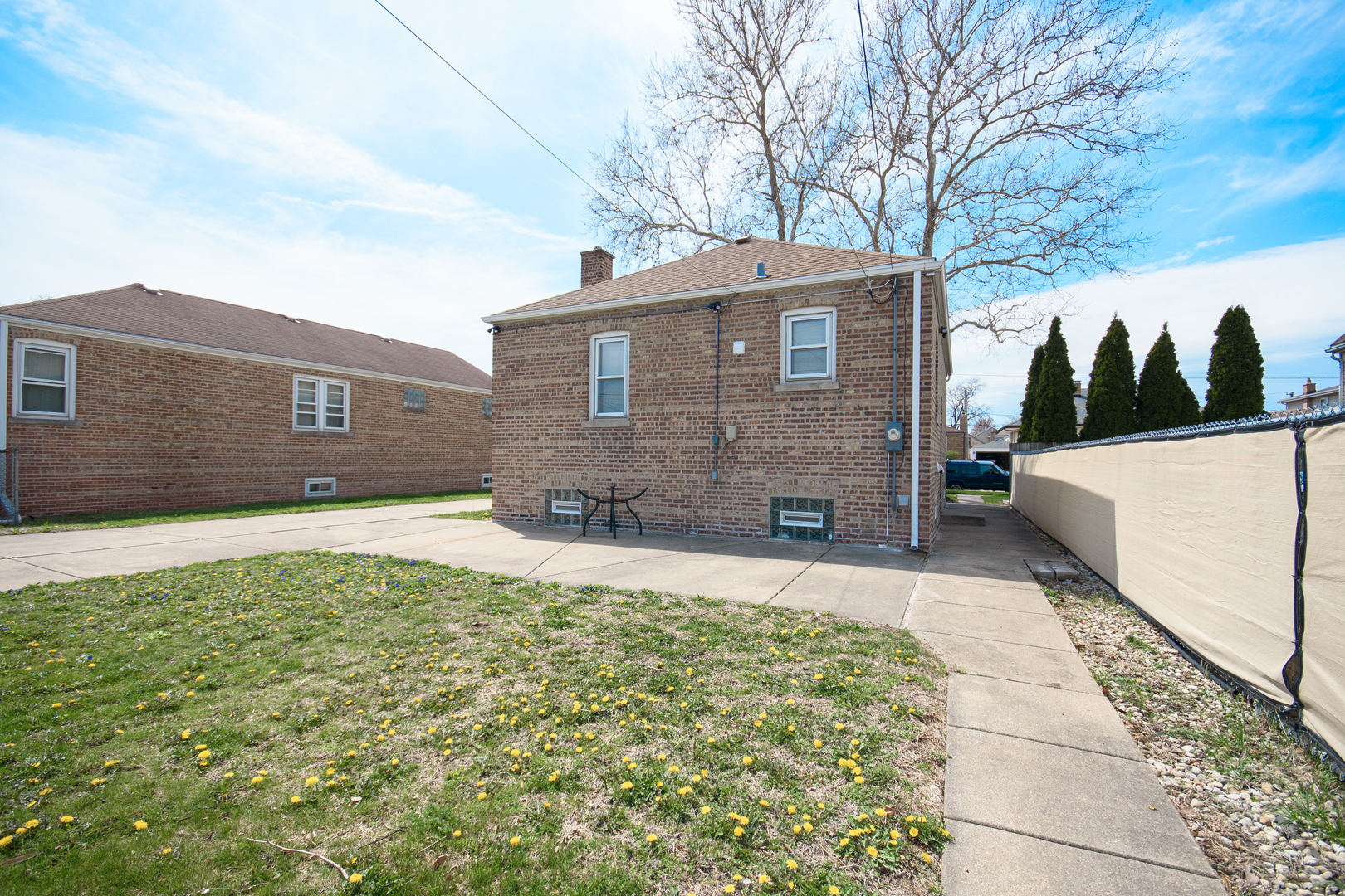 5533 S Menard Avenue, Chicago, IL 60638
