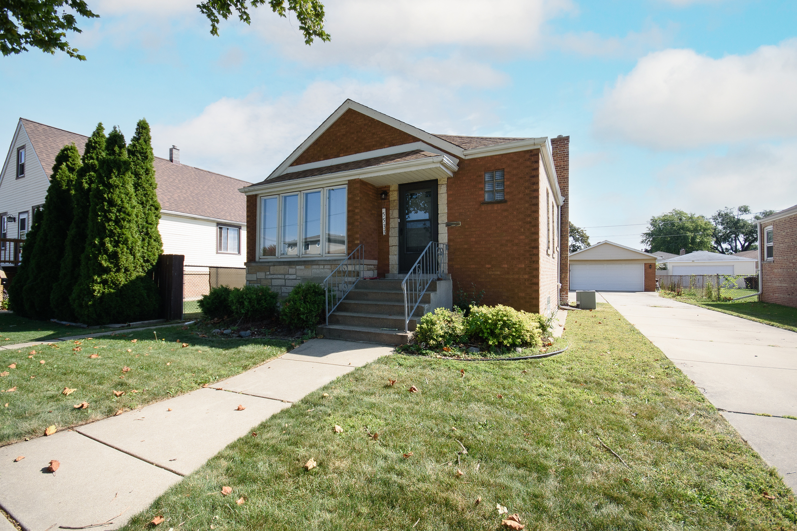 5533 S Menard Avenue, Chicago, IL 60638