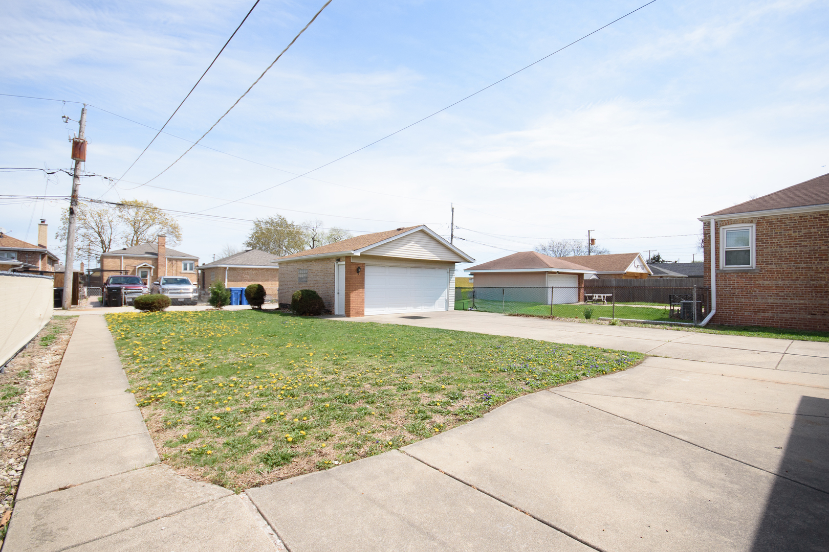 5533 S Menard Avenue, Chicago, IL 60638