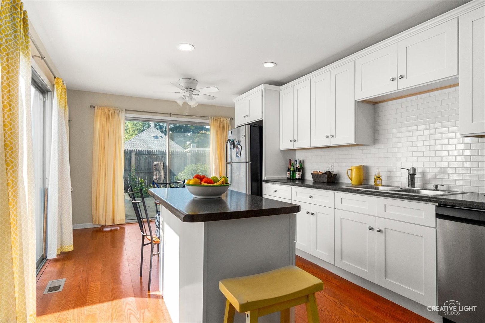 117 Boulder Hill Pass #117, Montgomery, IL 60538