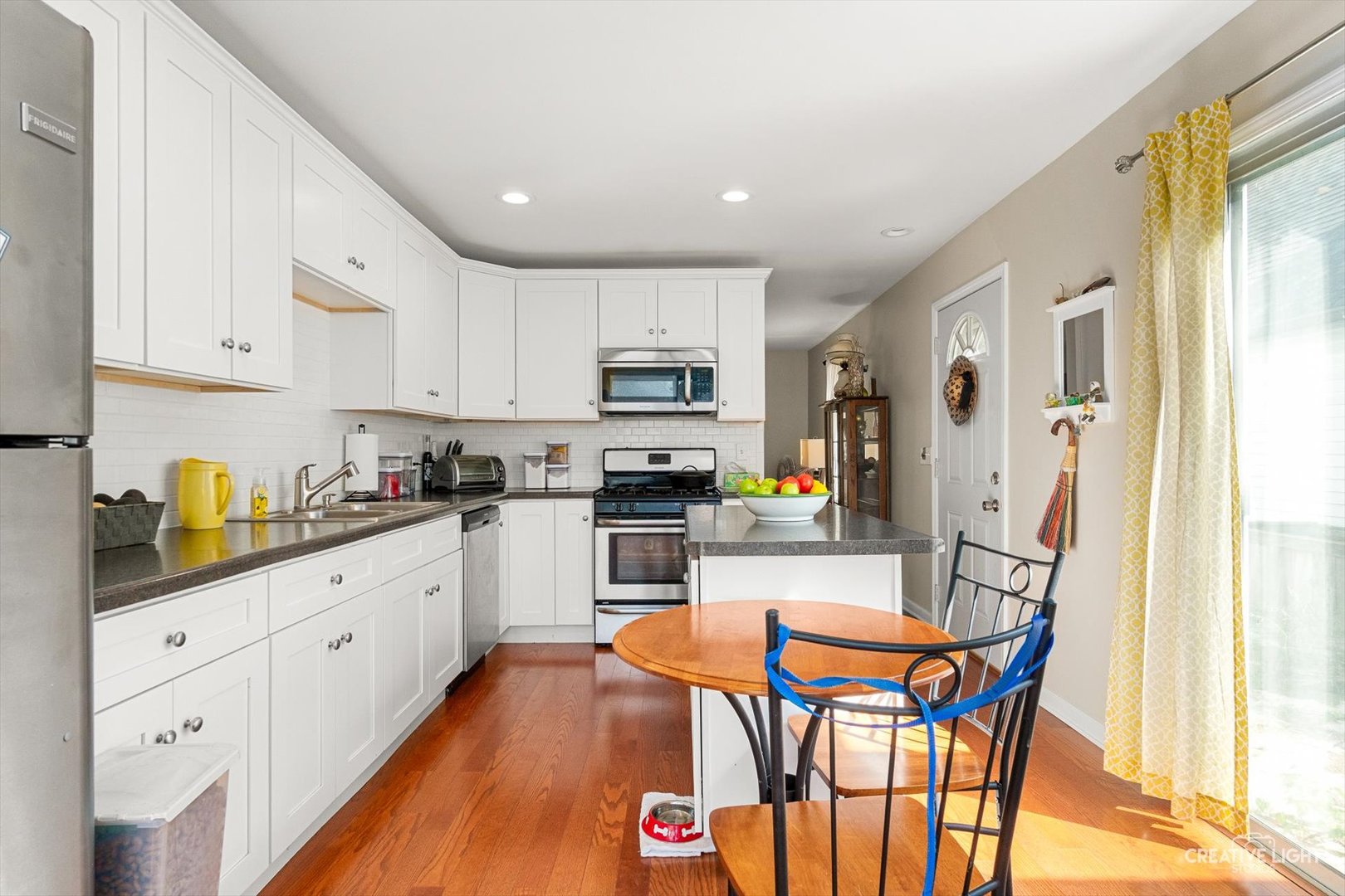 117 Boulder Hill Pass #117, Montgomery, IL 60538