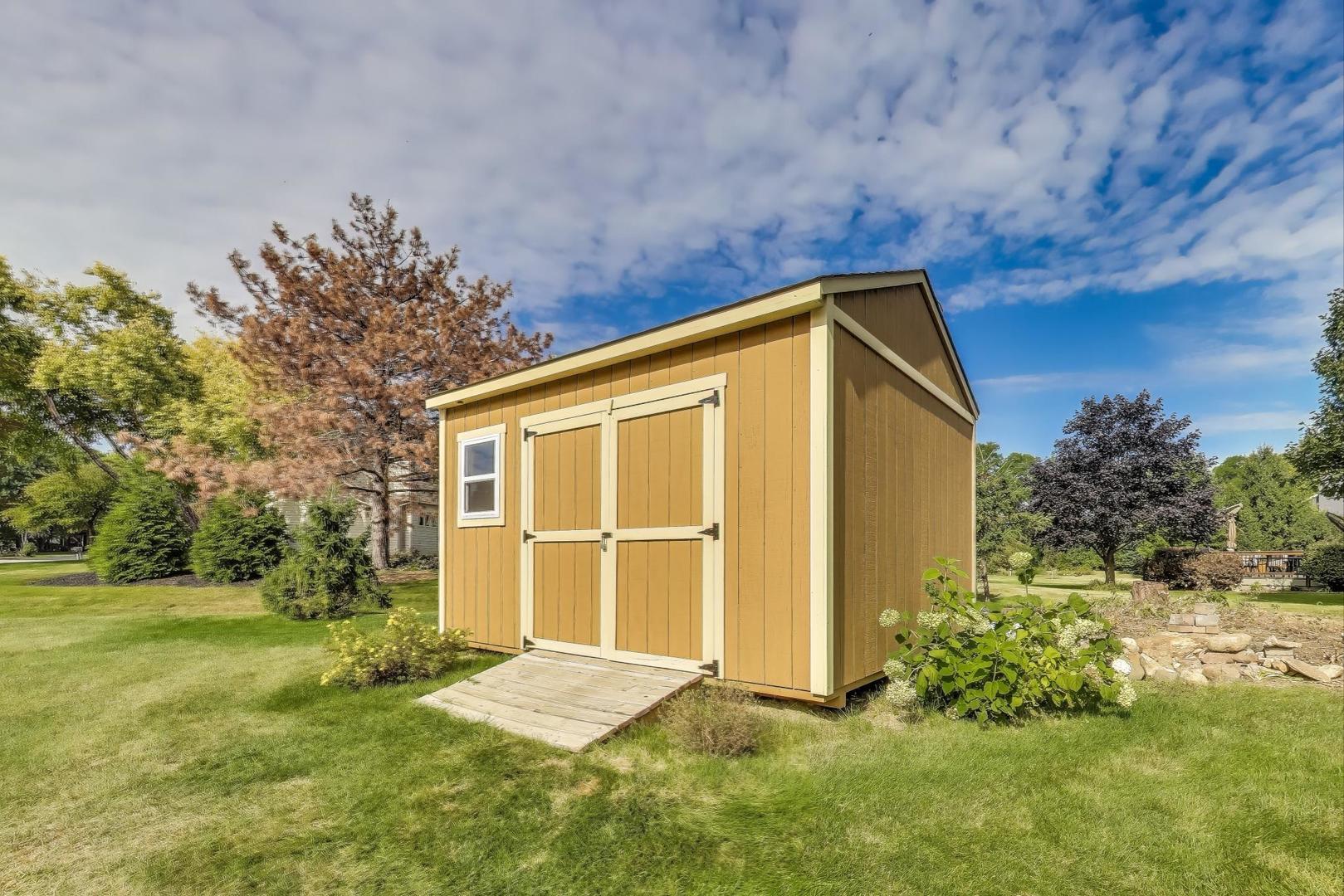 1710 Elm Street, Spring Grove, IL 60081