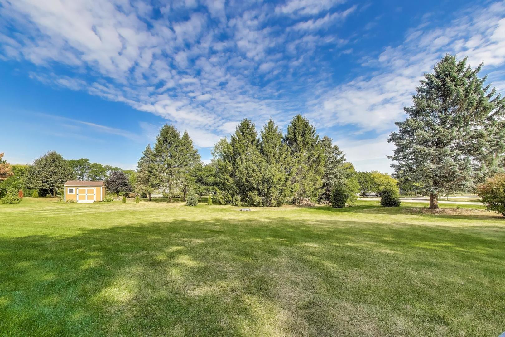 1710 Elm Street, Spring Grove, IL 60081