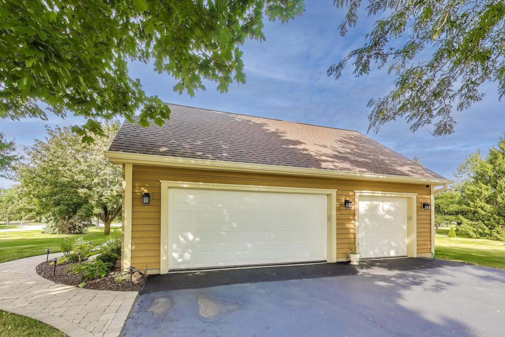 1710 Elm Street, Spring Grove, IL 60081