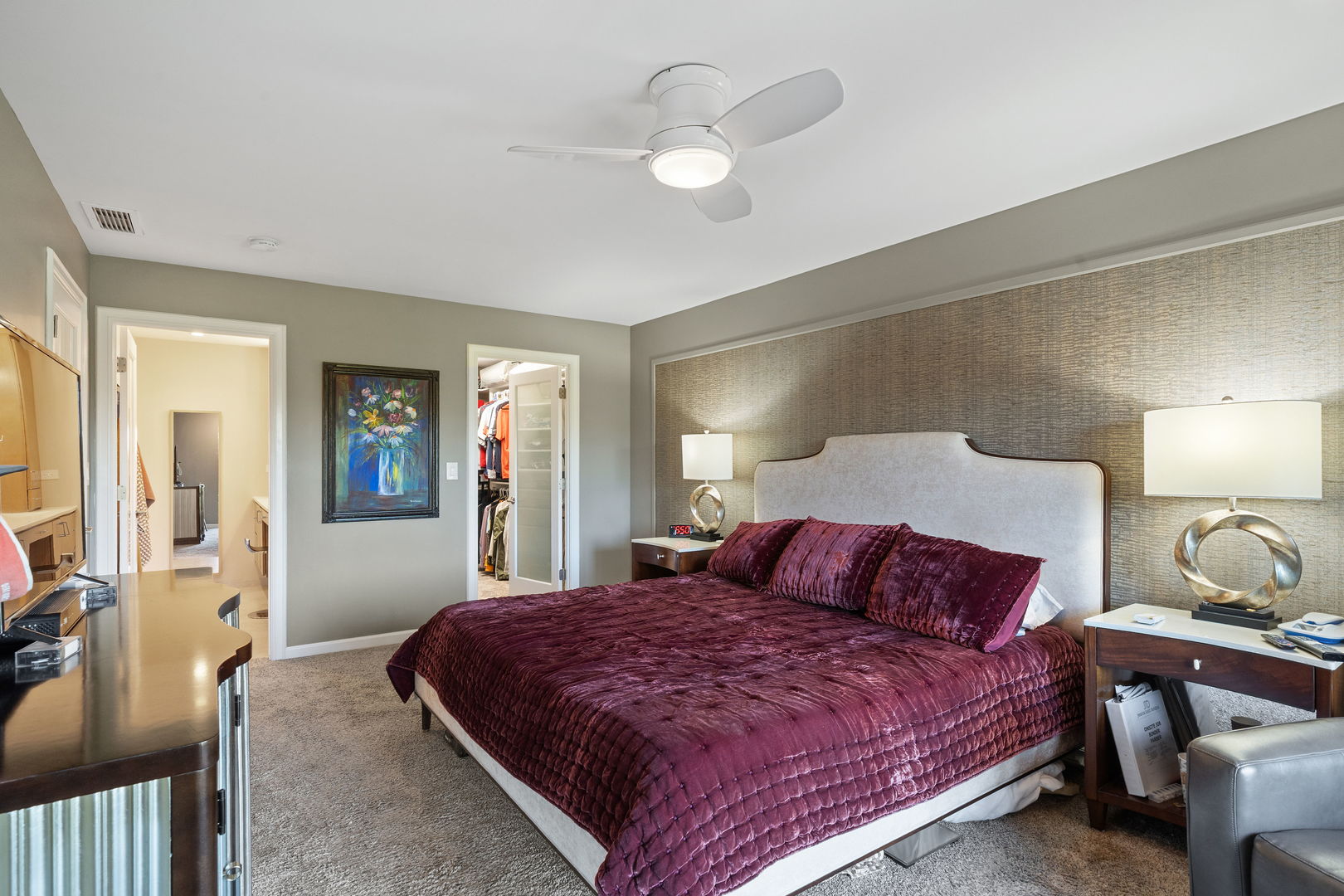 1 Oak Brook Club Drive #A301, Oak Brook, IL 60523