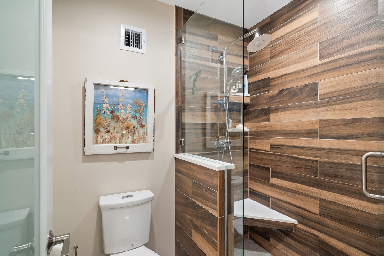 1 Oak Brook Club Drive #A301, Oak Brook, IL 60523