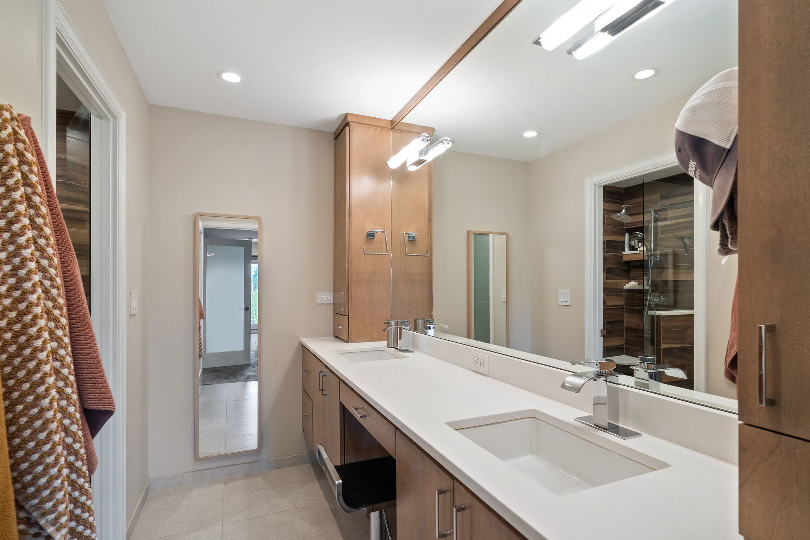 1 Oak Brook Club Drive #A301, Oak Brook, IL 60523