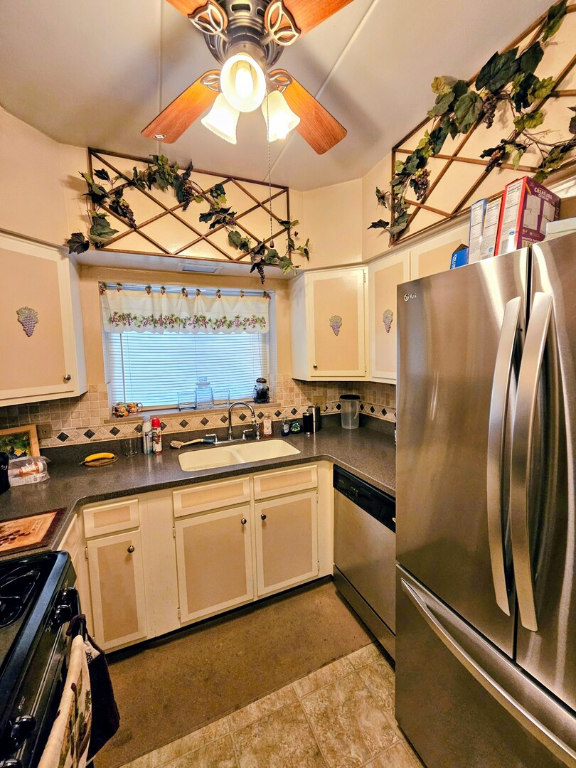 224 S Oak Park Avenue #1B, Oak Park, IL 60302
