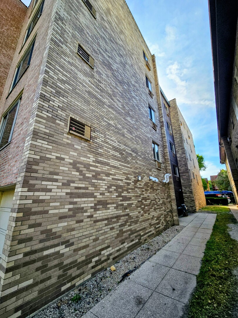224 S Oak Park Avenue #1B, Oak Park, IL 60302