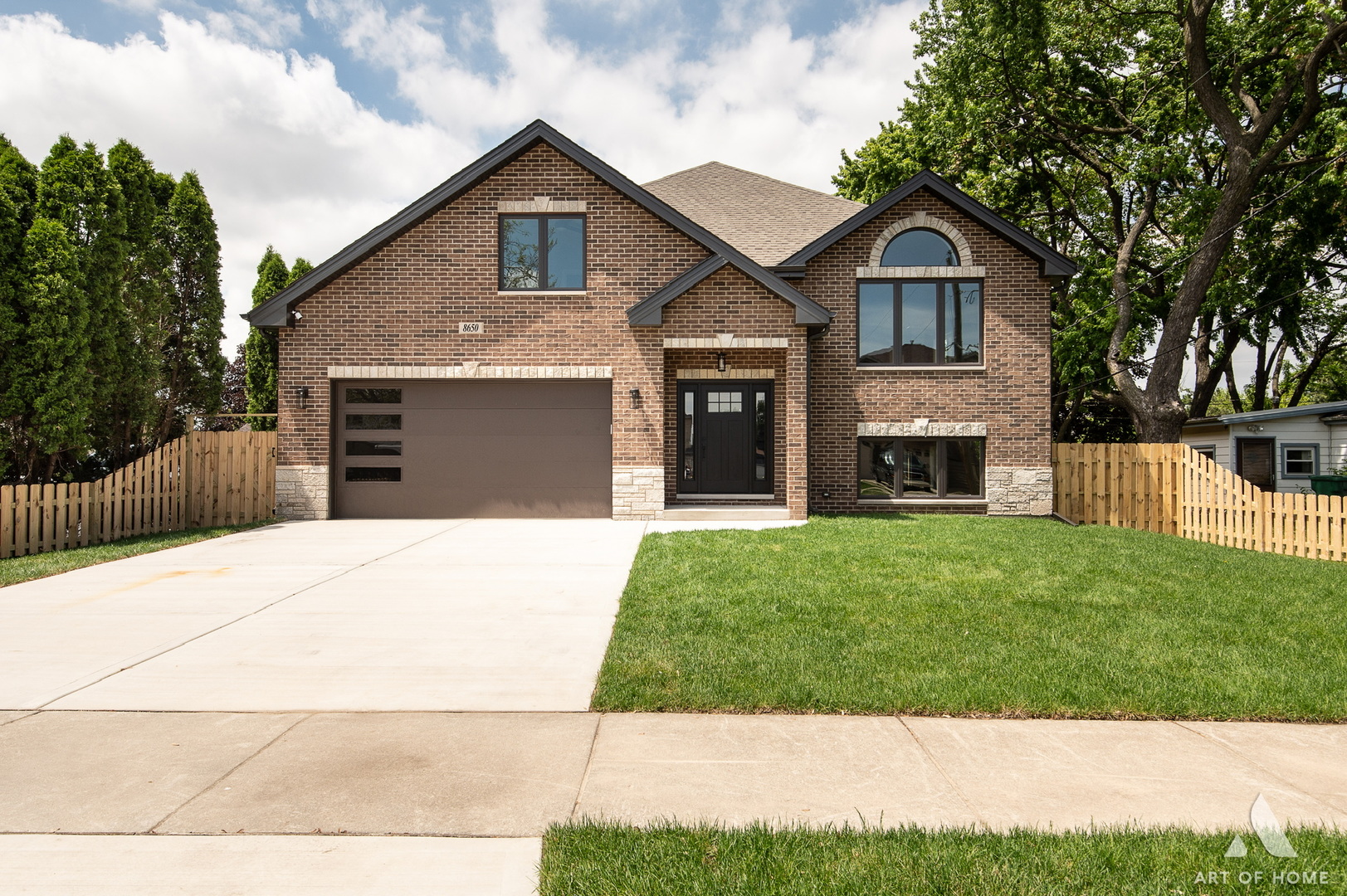 8650 Lockwood Avenue, Burbank, IL 60459