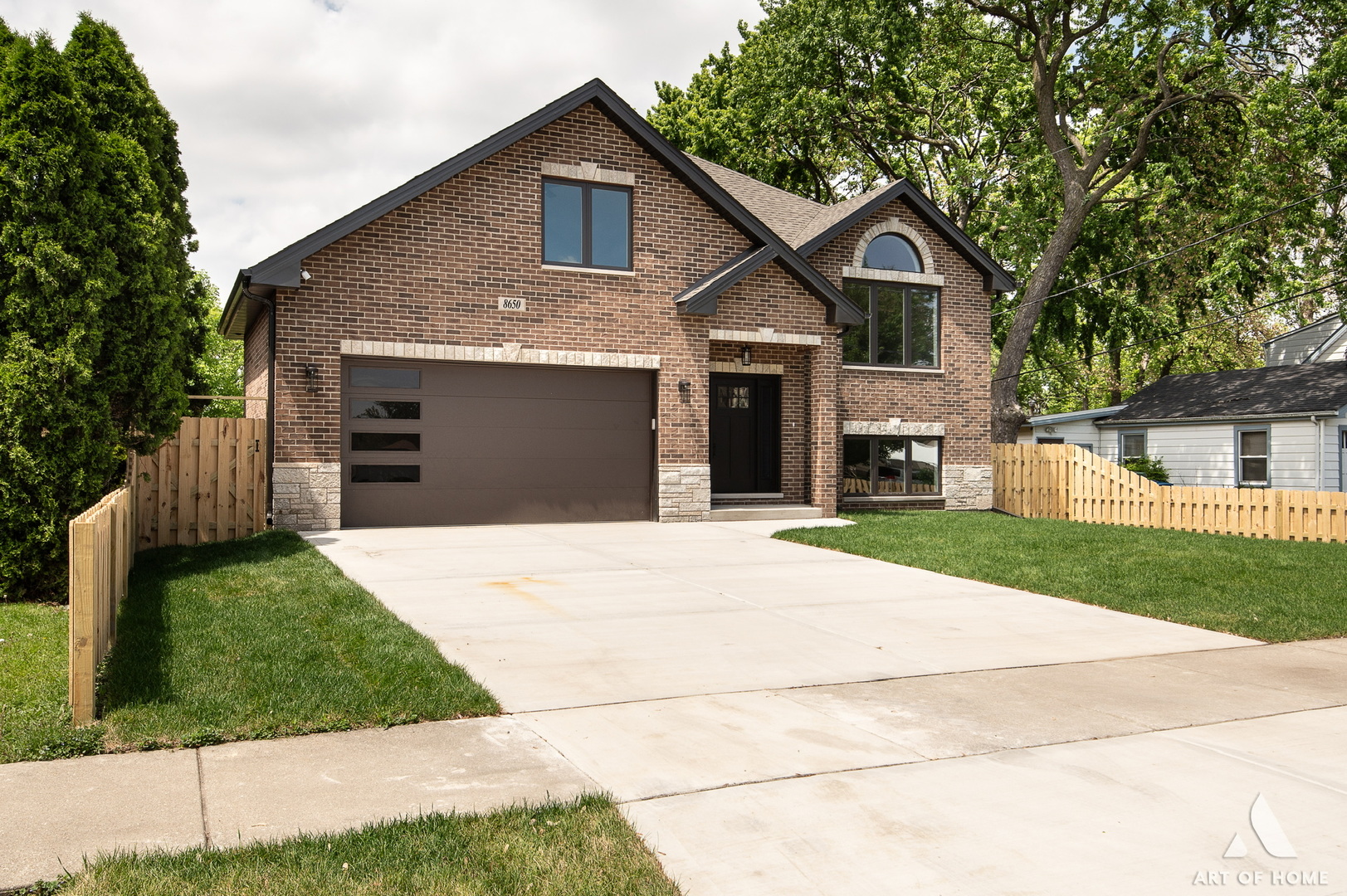 8650 Lockwood Avenue, Burbank, IL 60459