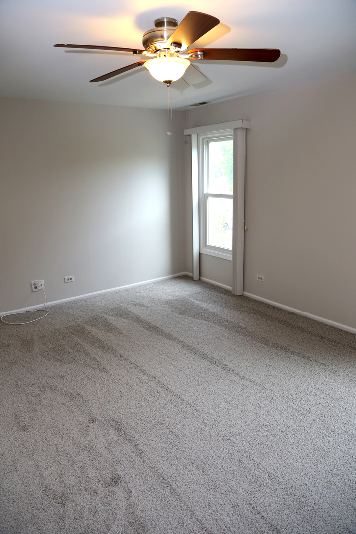 240 Southwick Court #240, Vernon Hills, IL 60061