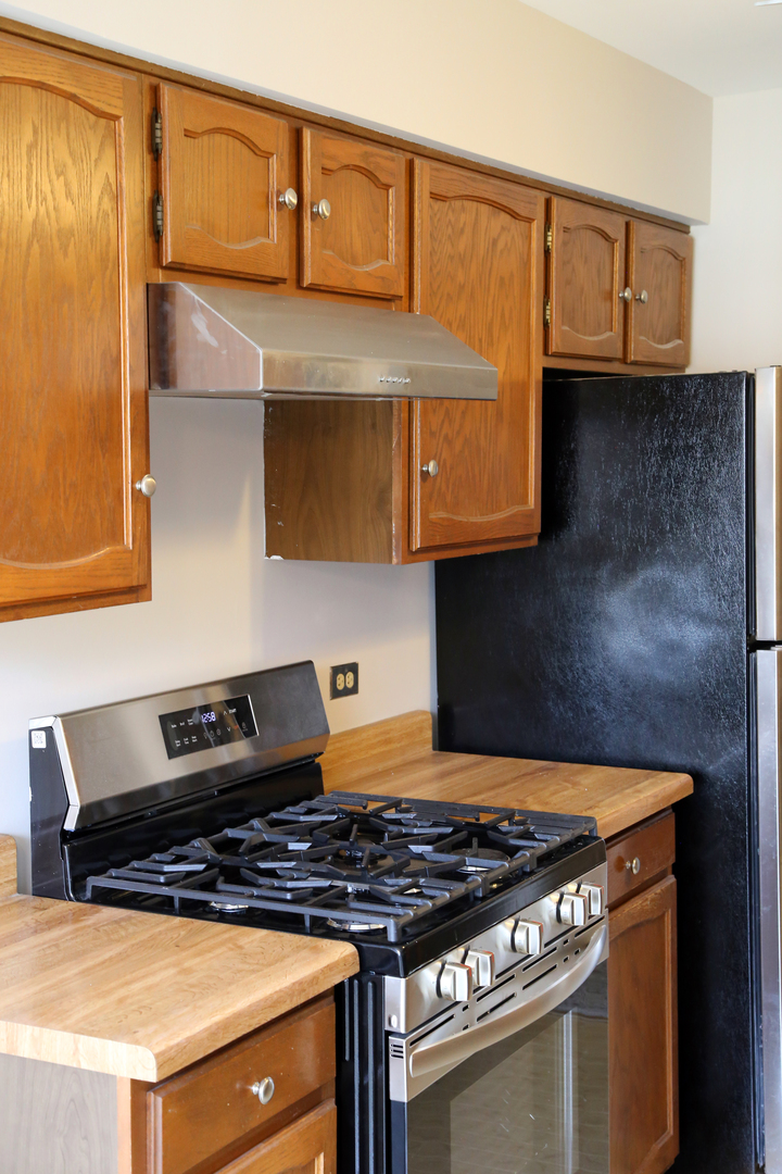 240 Southwick Court #240, Vernon Hills, IL 60061