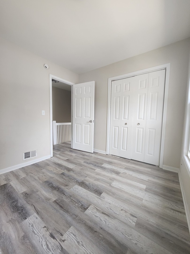 450 Center Avenue #W, Aurora, IL 60505