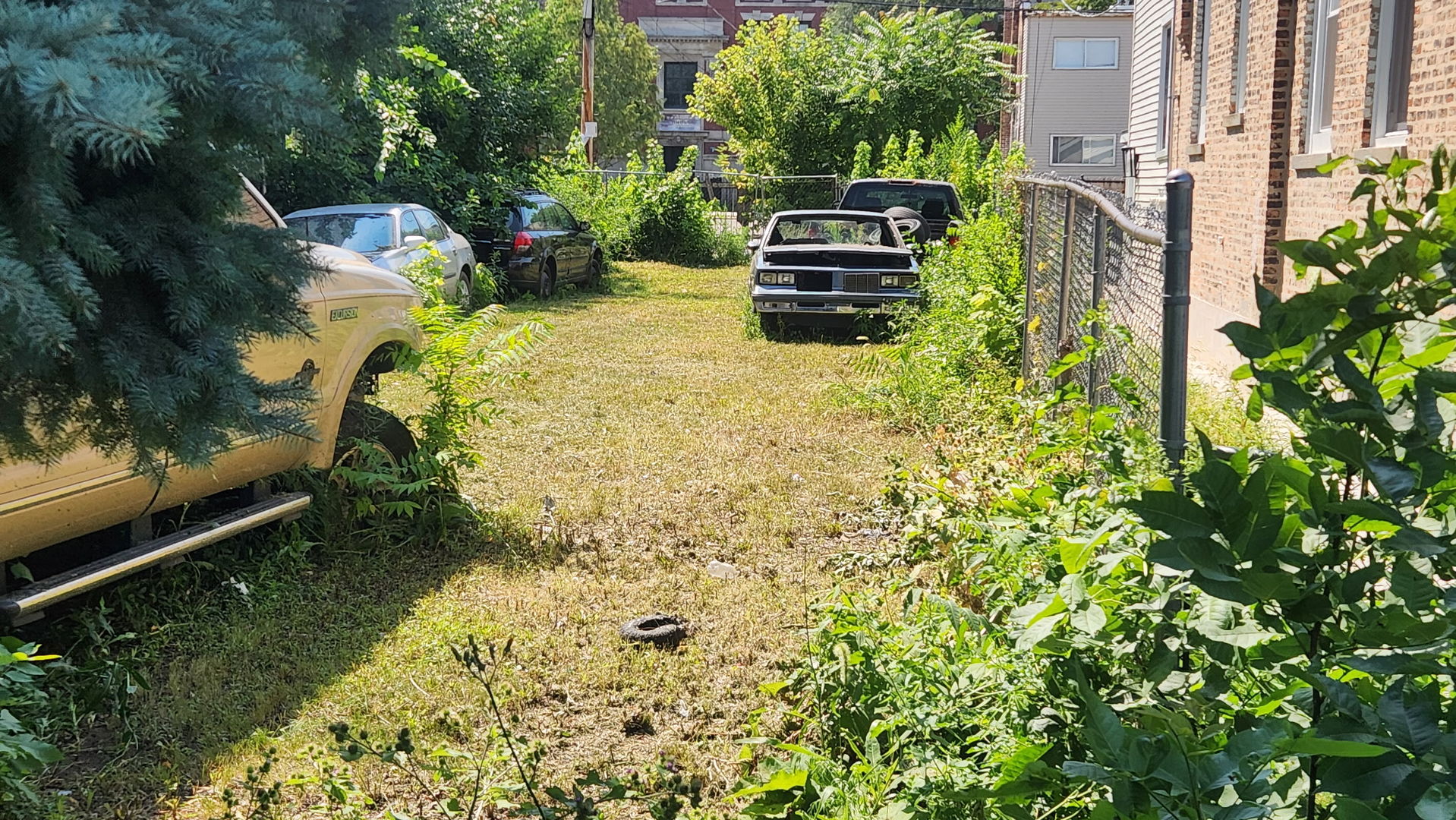 210 N Laporte Avenue, Chicago, IL 60644