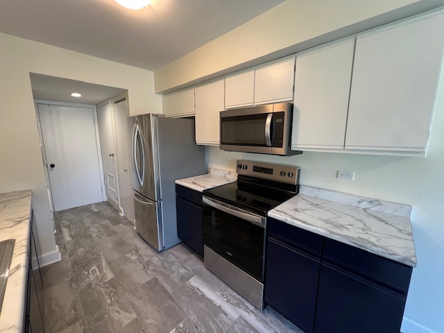 1226 N Knollwood Drive, Palatine, IL 60067