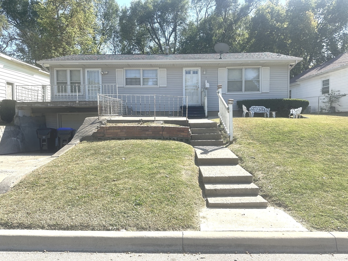 1304 W Wood Street, Bloomington, IL 61701