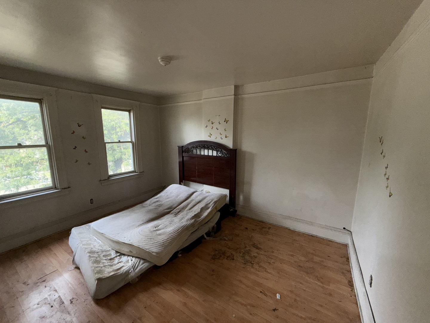 10547 S Corliss Avenue, Chicago, IL 60628