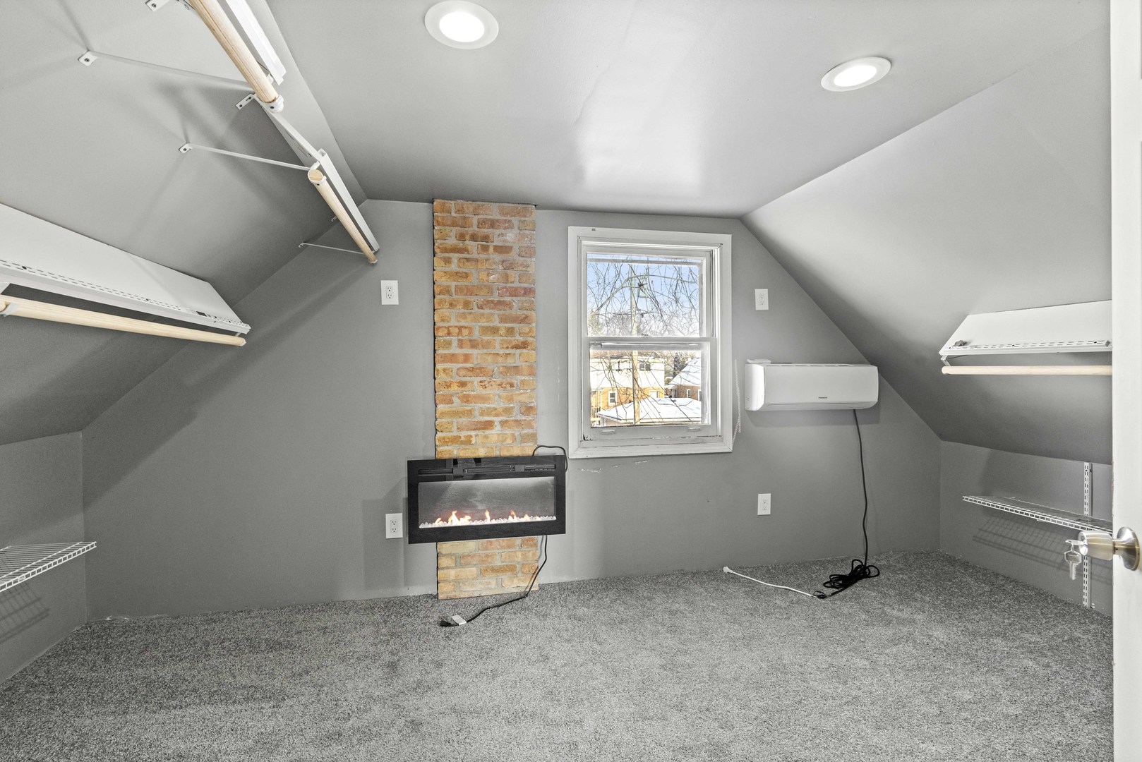 32 166th Place, Calumet City, IL 60409