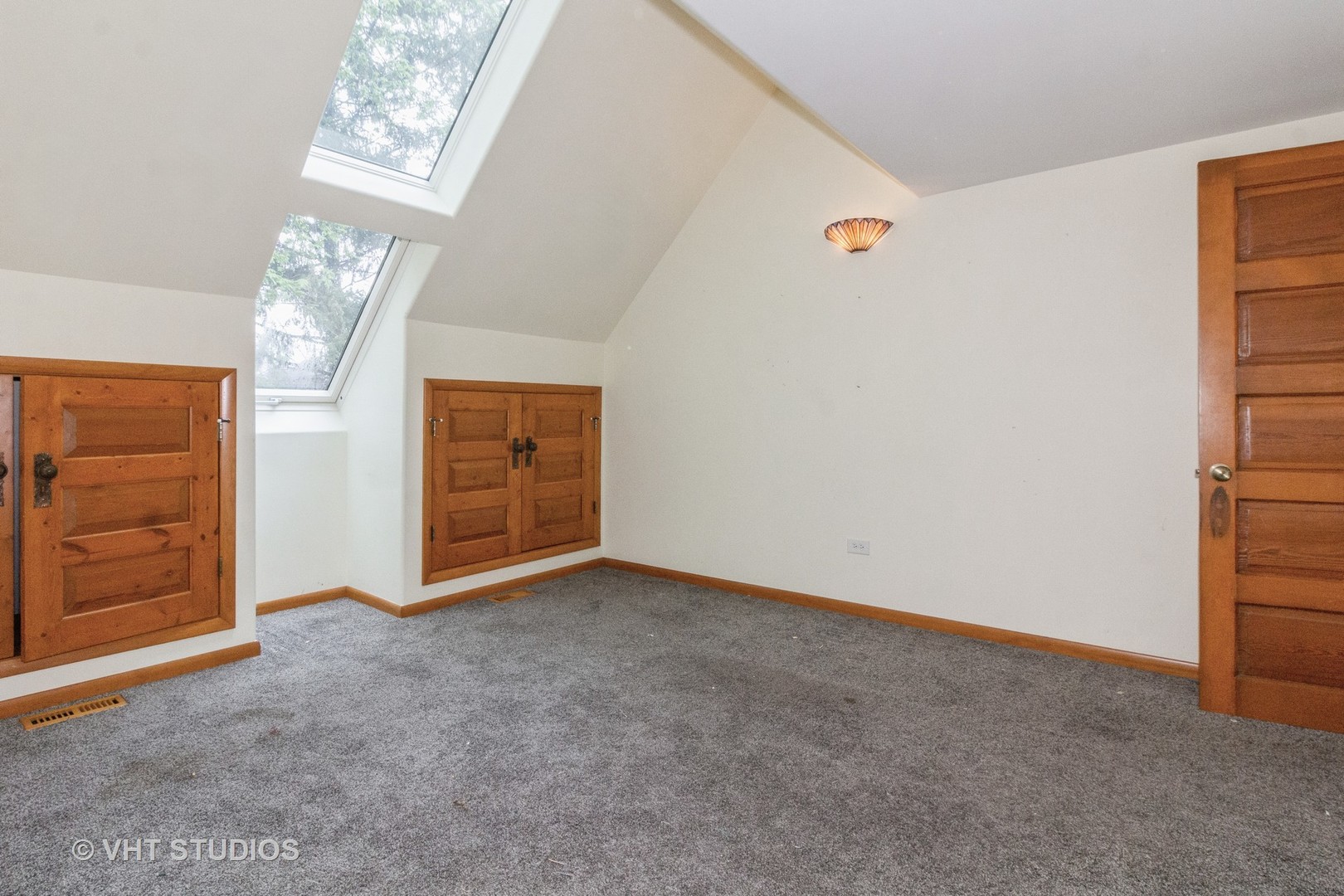 300 N River Road, Naperville, IL 60540