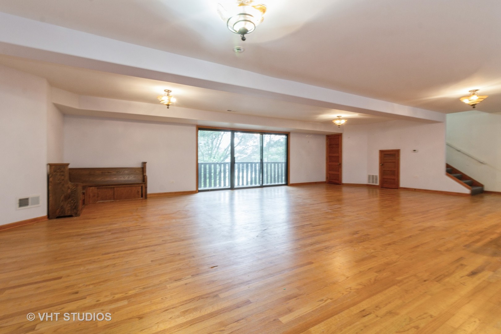 300 N River Road, Naperville, IL 60540