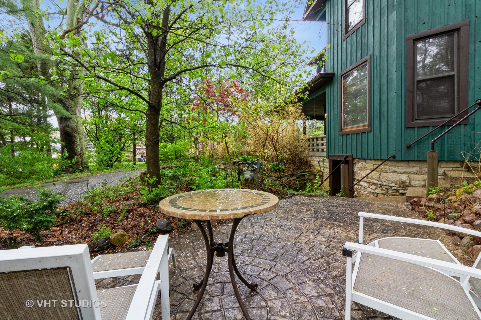 300 N River Road, Naperville, IL 60540