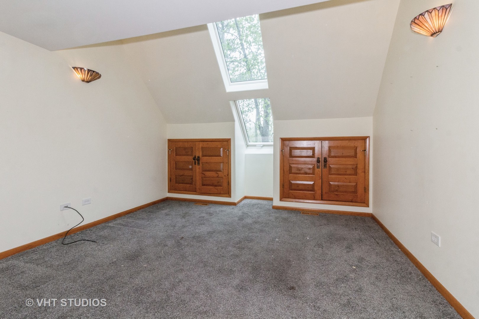 300 N River Road, Naperville, IL 60540