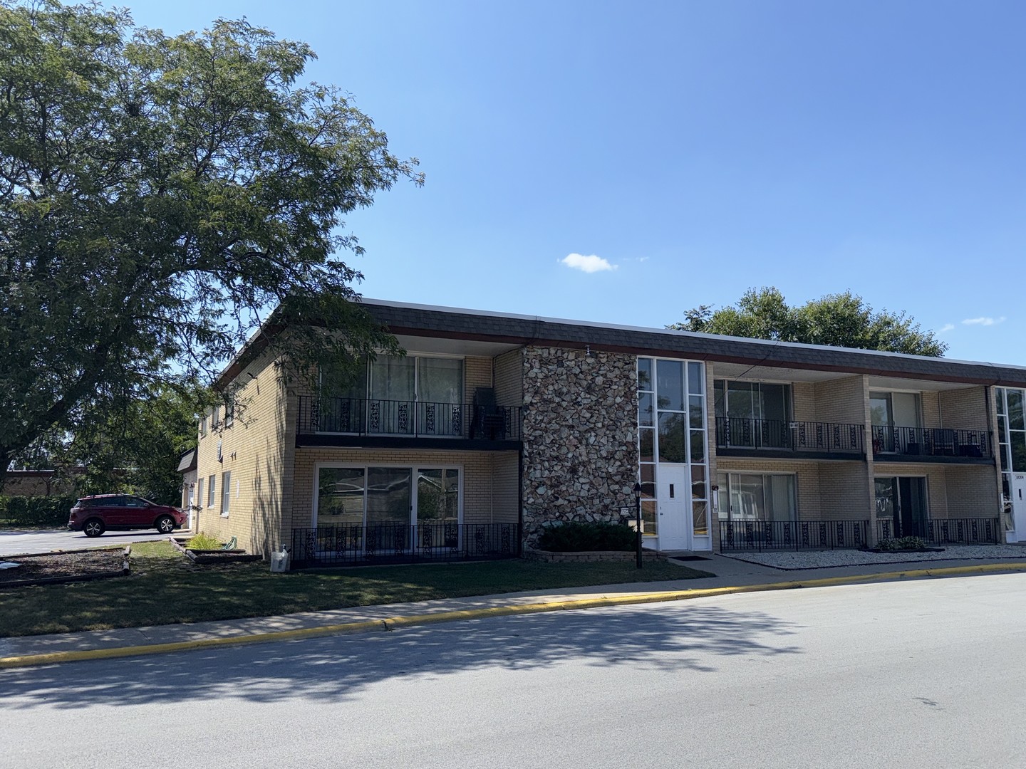 18204 Exchange Avenue #1, Lansing, IL 60438