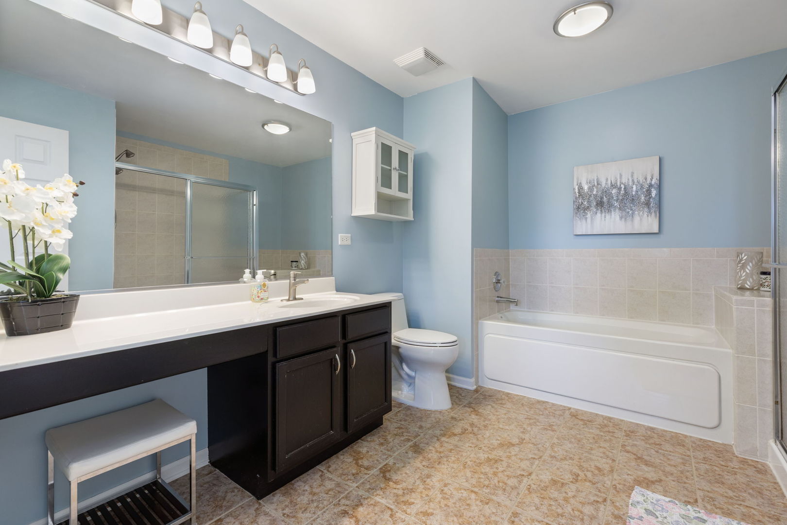 2395 Stoughton Circle, Aurora, IL 60502