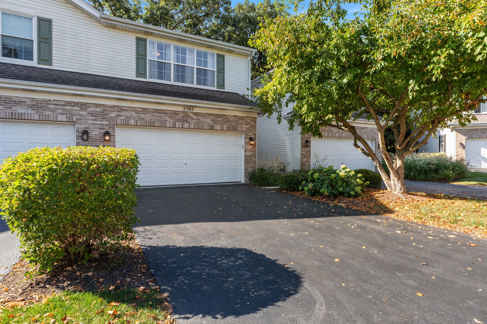 2395 Stoughton Circle, Aurora, IL 60502