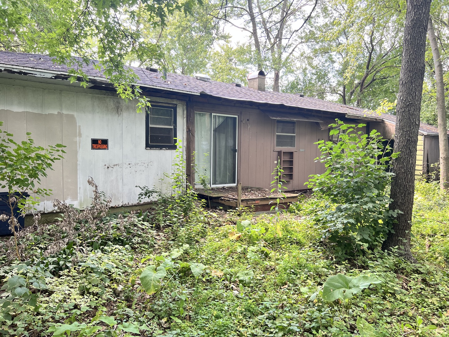 617 E FAIRVIEW Drive, DeKalb, IL 60115