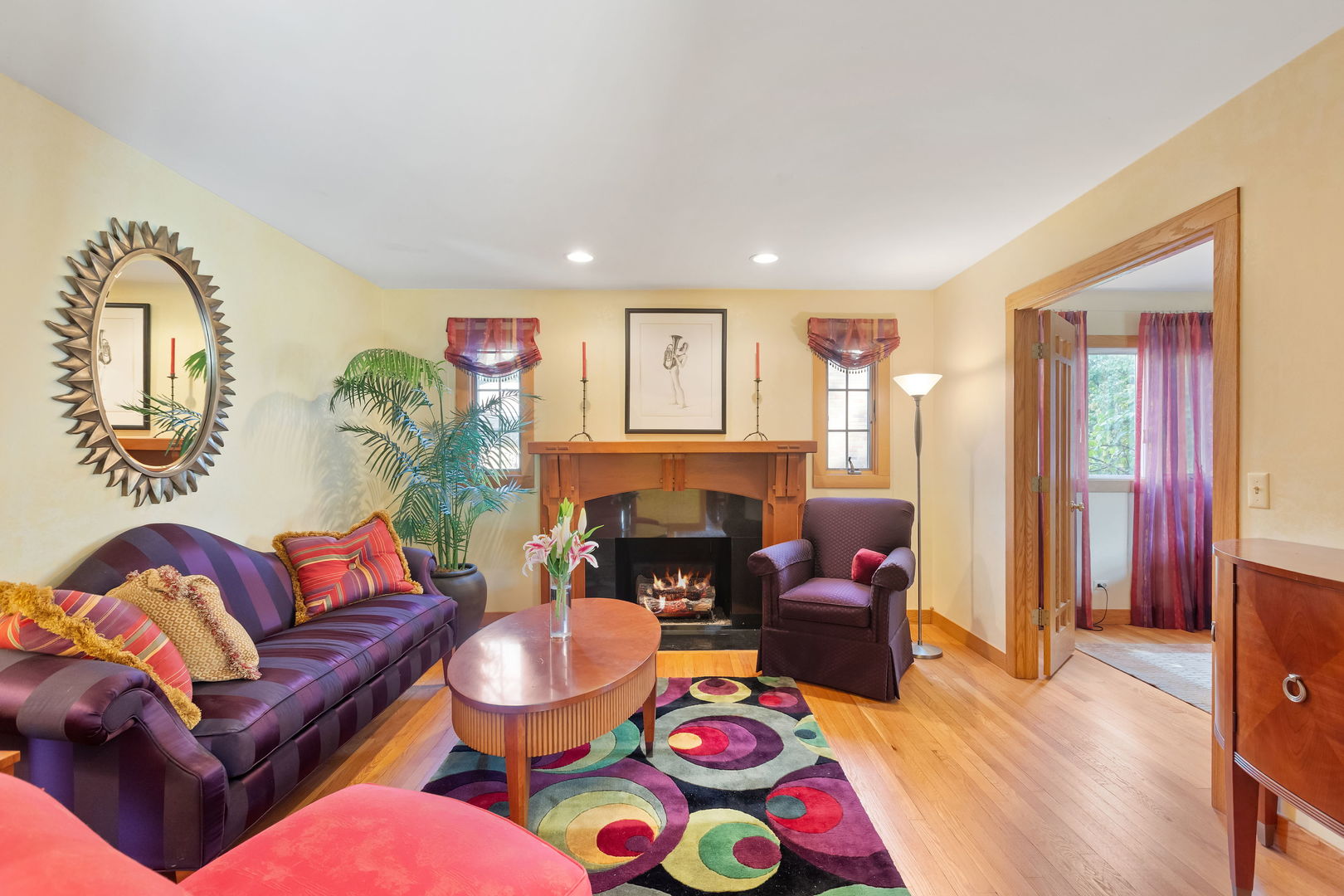 918 N Cross Street, Wheaton, IL 60187