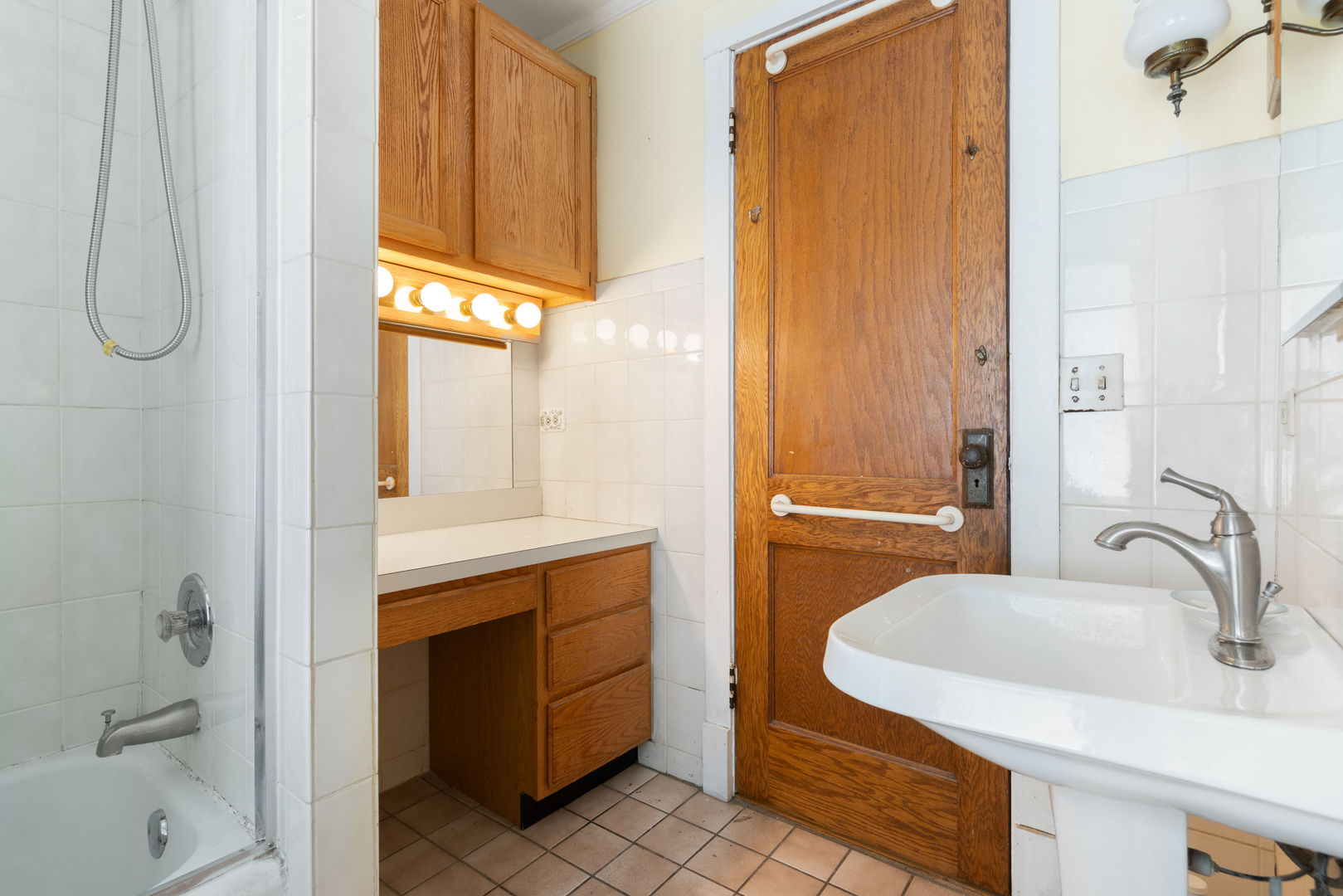 706 S Oak Park Avenue, Oak Park, IL 60304