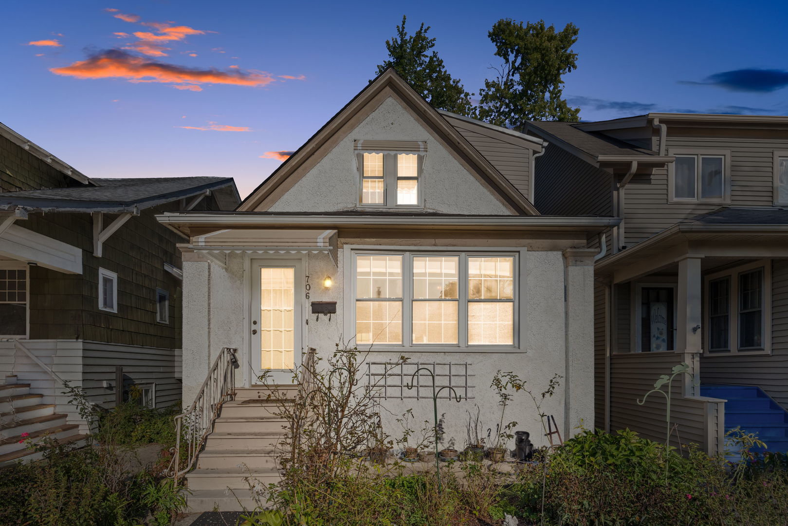 706 S Oak Park Avenue, Oak Park, IL 60304