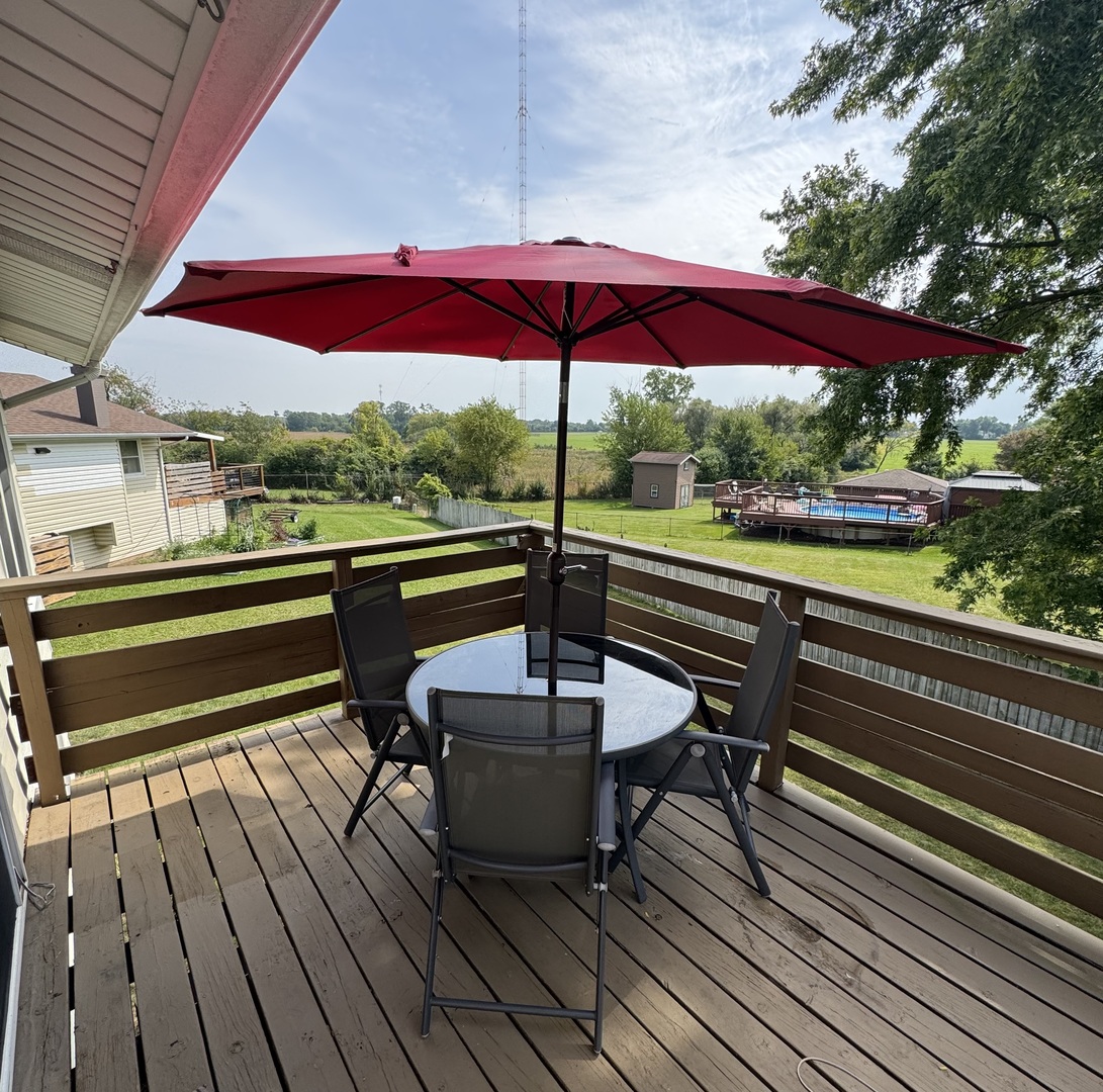 655 Oklahoma Circle, Elk Grove Village, IL 60007