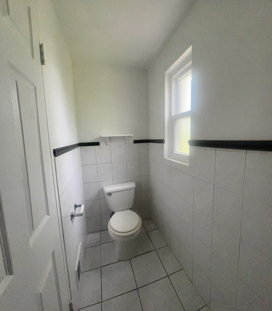 921 N Prairie Avenue, Joliet, IL 60435