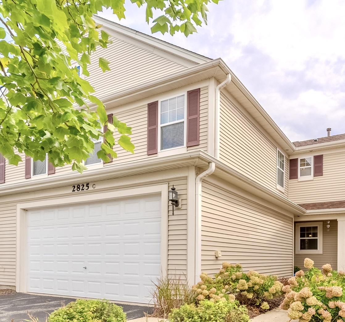 2825 Glacier Way #C, Wauconda, IL 60084