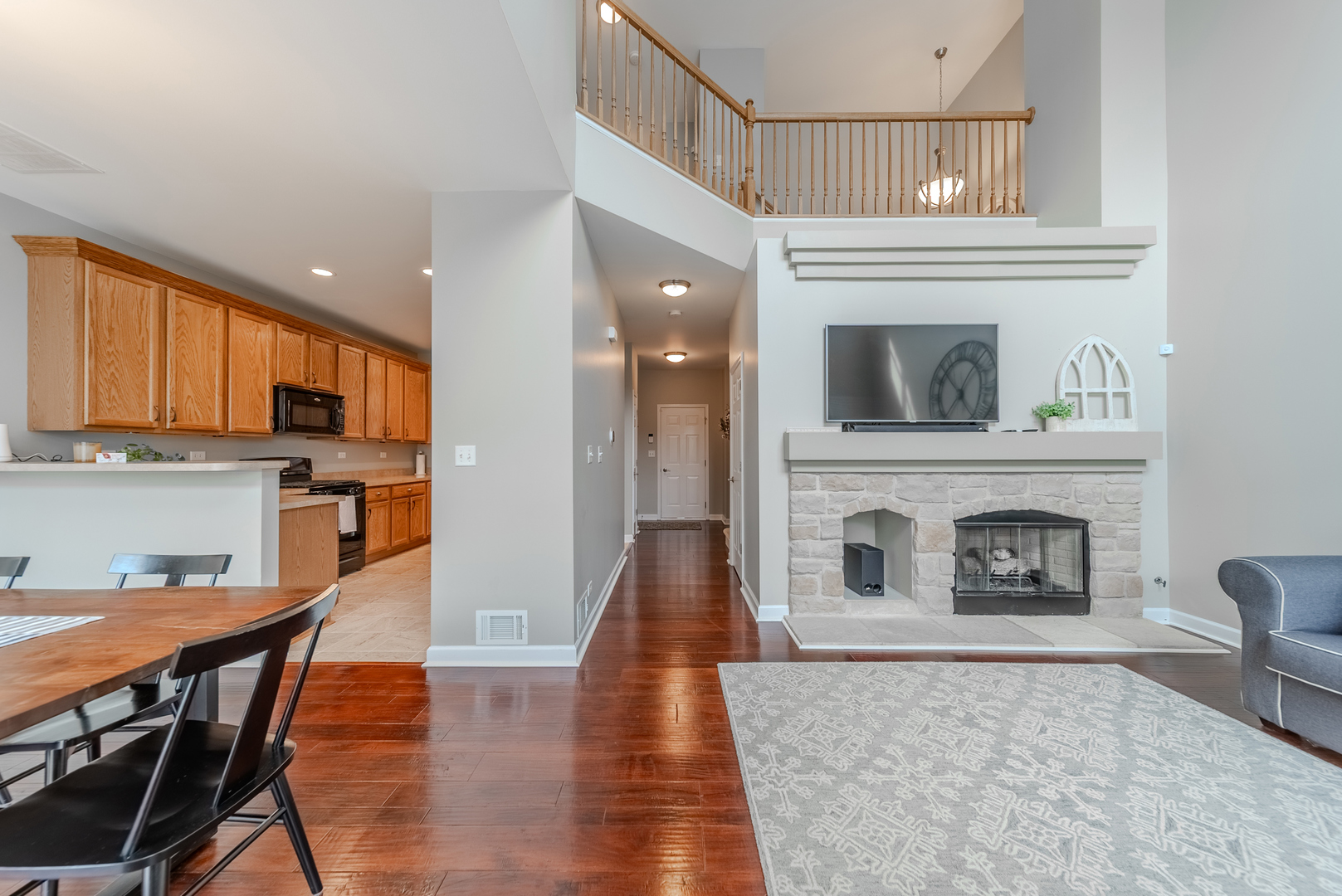 2825 Glacier Way #C, Wauconda, IL 60084