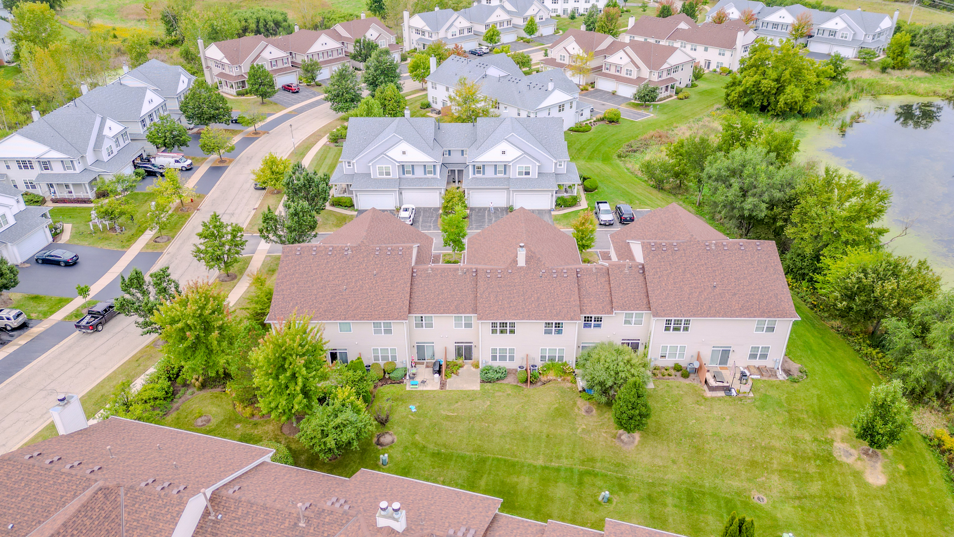 2825 Glacier Way #C, Wauconda, IL 60084