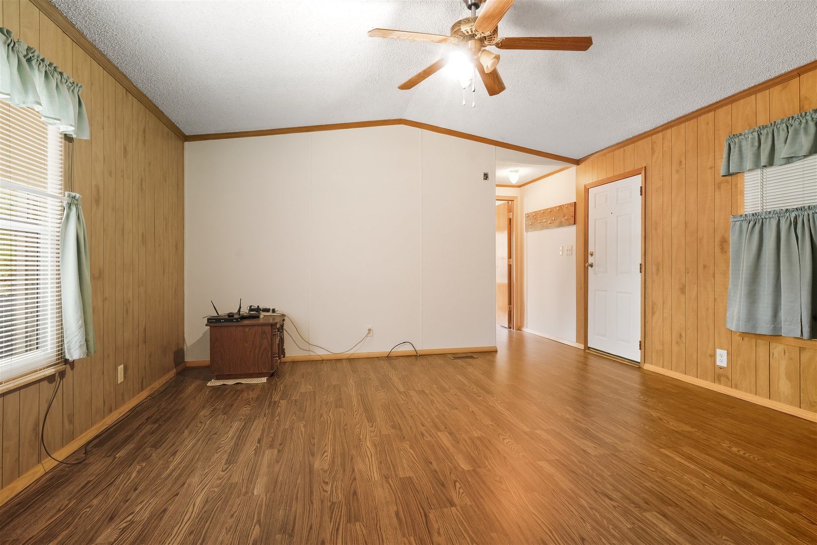 406 Park Street, Kappa, IL 61738