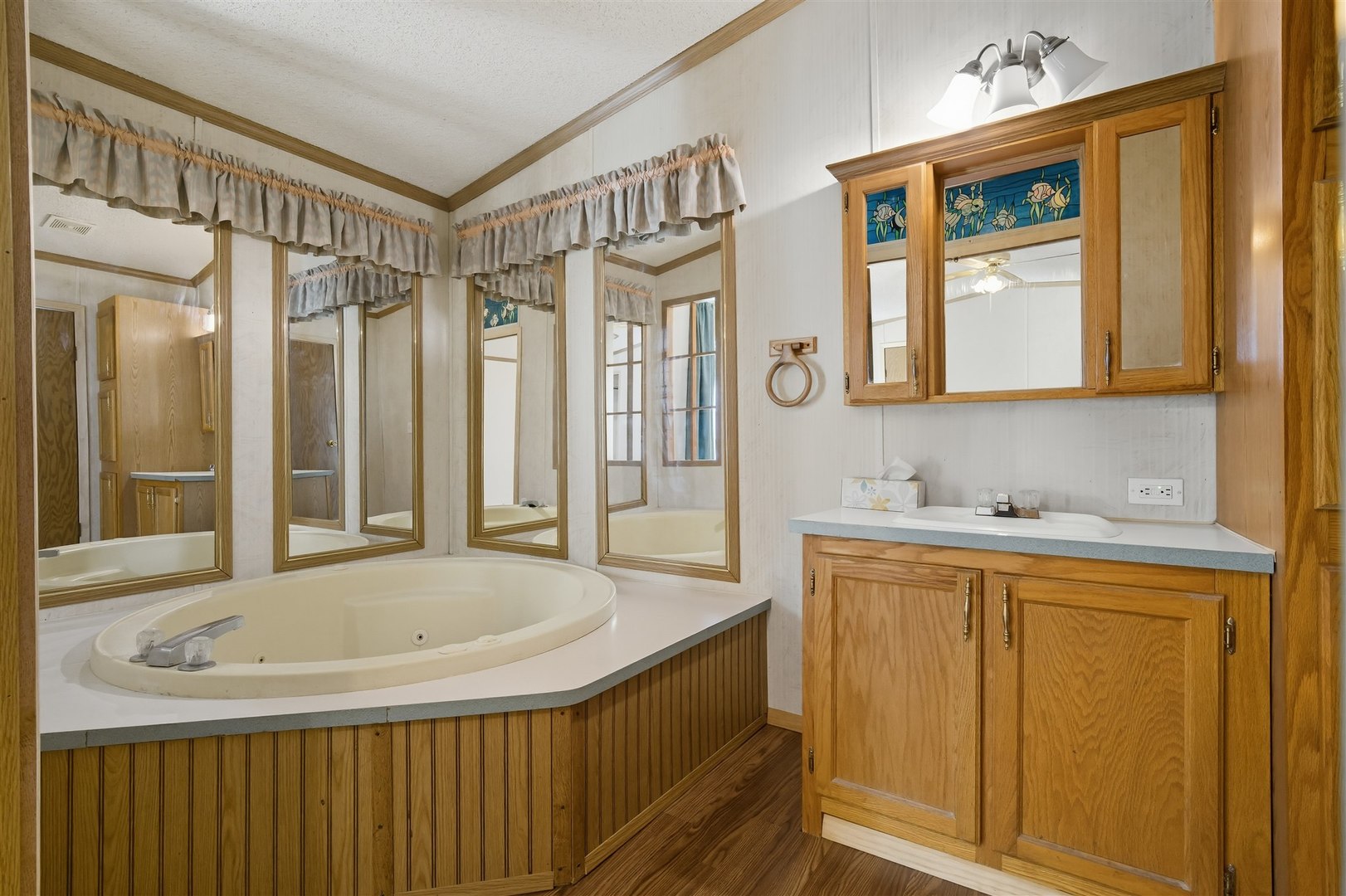 406 Park Street, Kappa, IL 61738