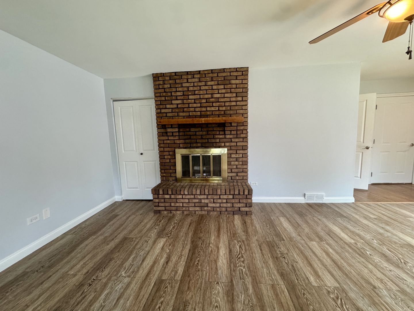 378 Pierce Street, Gilberts, IL 60136