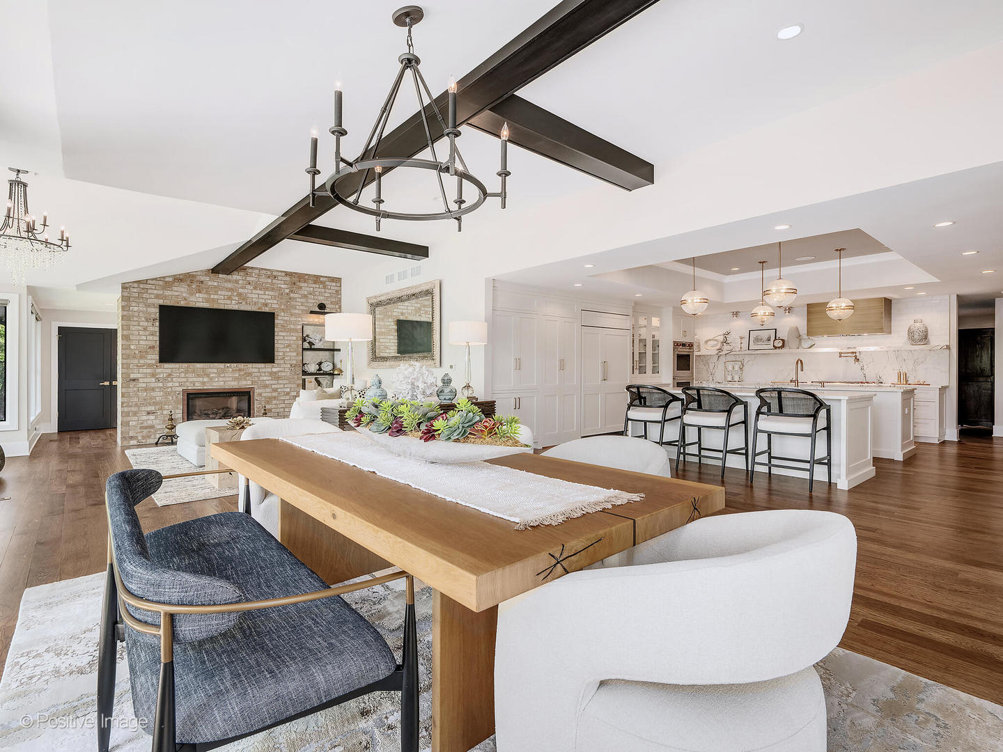 10S370 Madison Street, Burr Ridge, IL 60527