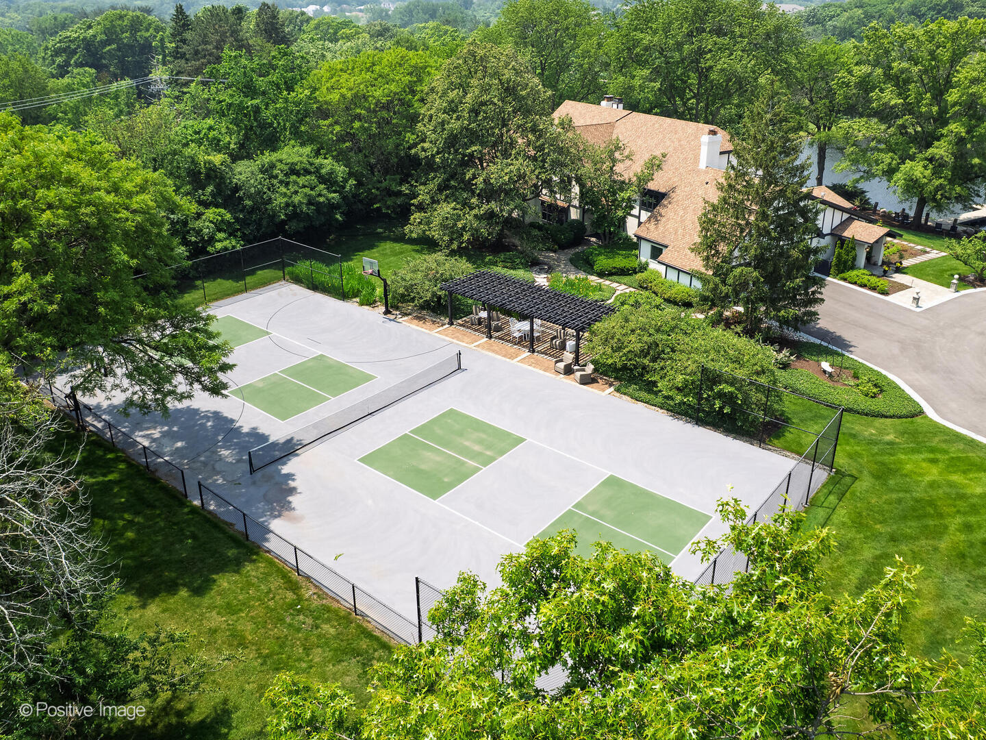 10S370 Madison Street, Burr Ridge, IL 60527