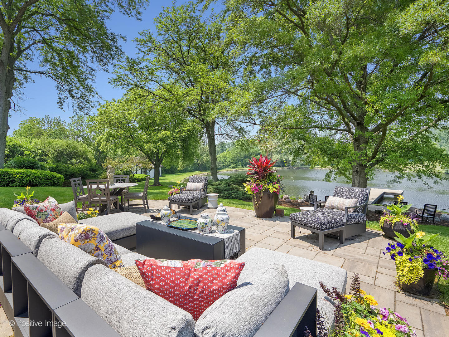 10S370 Madison Street, Burr Ridge, IL 60527